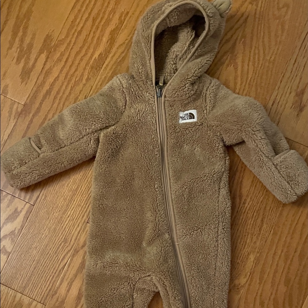 Infants 12-18 months Northface Fleece Campshire bunting.